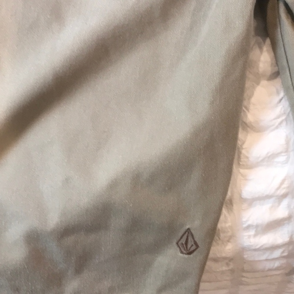 Volcom Shorts - Picture 4 of 5